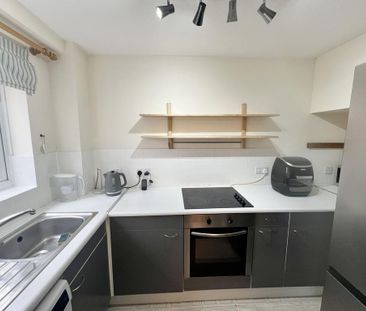 1 bedroom semi-detached house to rent - Photo 4