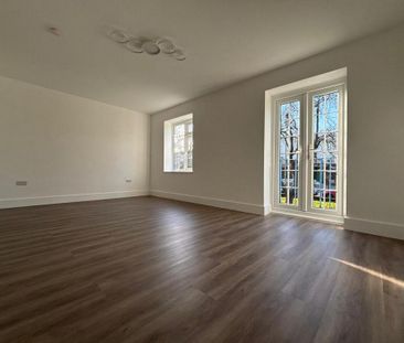 3 bedroom townhouse to rent - Photo 2