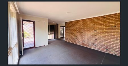 Ready to Move In ..... - Photo 2