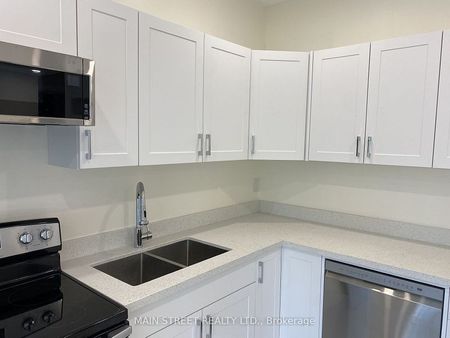 For Lease - 50 Sharonview Crescent, East Gwillimbury, Ontario - Photo 4