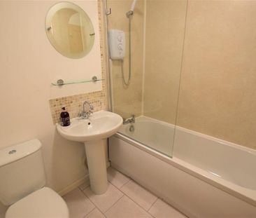 2 Bedroom Terraced To Let - Photo 6