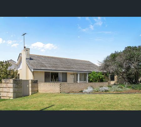 1 Lefroy Street, Trigg, WA 6029 - Photo 2