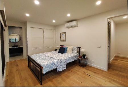 Luxury Residence in a Premium Location - Photo 3