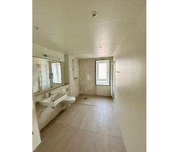 Moderne 3-Zimmer Neubauwohnung im Quartier Hochgelegen mit hochwert... - Photo 5