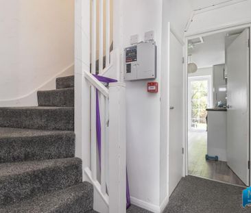 3 bedroom terraced house to rent - Photo 2