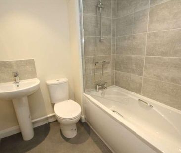 Chapel Corner, Old Town, SN1 - Photo 1