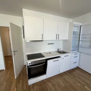 Tolle Ausstattung! Moderne 1-Zimmer-Wohnung mit Balkon! - Photo 2