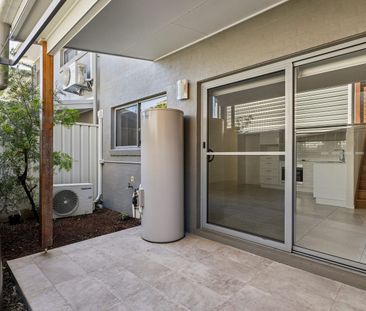 Convenient Location! - Photo 4