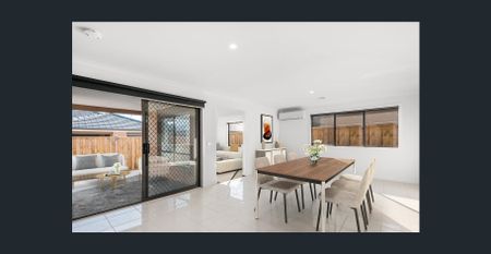 Four Bedroom plus Study plus Theatre room - Photo 2