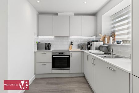 2 bedroom apartment to rent - Photo 5