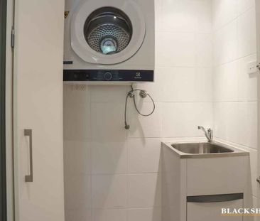 Lifestyle And Convenience In One Bedroom Apartment - Photo 1