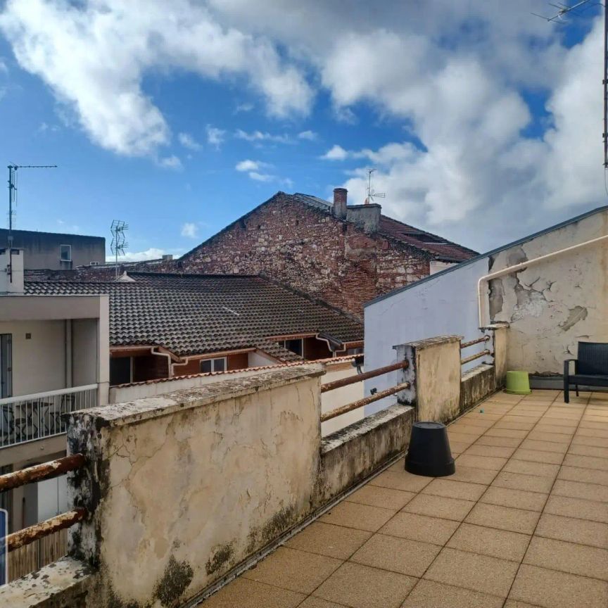 Appartement à louer 3 pièces 77.35m² - Photo 1