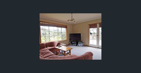 West Hobart Family Home - Photo 4