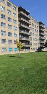 Lawrence Avenue East Apartments - Photo 4
