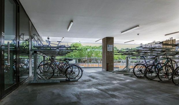 Studio to rent - Photo 1