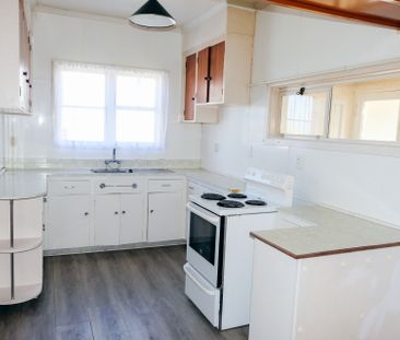 SUNNY AND PRIVATE - Photo 1