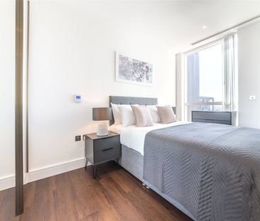 Harbour Way, London, E14 - Photo 1