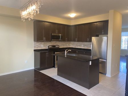 For Lease - (Main) - 3215 Thomas Street Unit# 2, Mississauga, Ontario - Photo 4