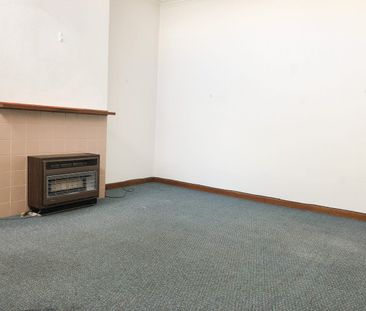 Great Central Location - Photo 6