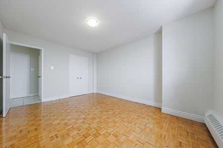 For Lease - 100 Rowena Drive Unit# 303, Toronto, Ontario - Photo 5