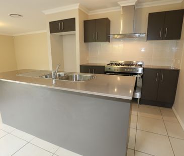 Family Home! - Photo 3