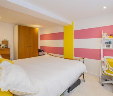 3 bed Bungalow To Let - Photo 6