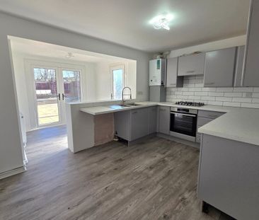 Kimpton Close, LEE-ON-THE-SOLENT - Photo 4