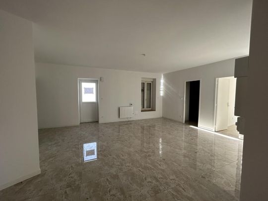 Location Appartement 3 pièces 56m² ROANNE 42300 - Photo 1