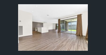 I O N | T H R E E MAVERICK CRESCENT - Photo 4