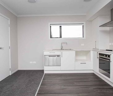 Furnished, Inner-City Apartment - Photo 3