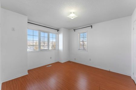 For Lease - 1 Cameron Glen Boulevard, Toronto, Ontario - Photo 5