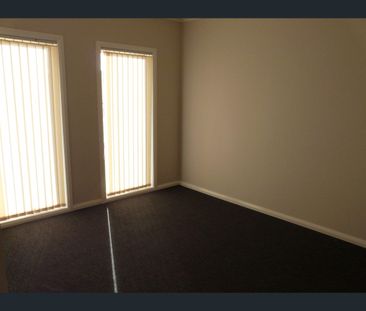 21/35-47 Tullidge Street, Melton, Vic 3337 - Photo 4