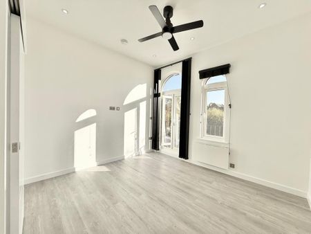 Studio to rent - Photo 3