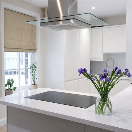 3 bedroom conversion flat with 1 reception and 2 bathrooms in Marylebone, W1U - Photo 3