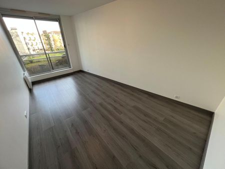 Location Appartement 3 pièces 75m² CHAMALIERES 63400 - Photo 5