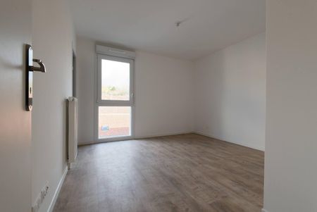 location Appartement T2 DE 50.55m² À CORBEIL ESSONNES - Photo 3