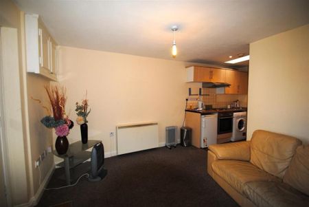 1 bedroom terraced house to rent - Photo 2
