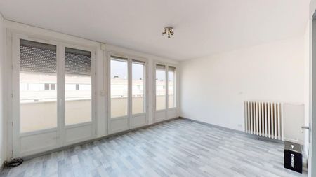 Location Appartement 4 pièces 76m² CHENOVE 21300 - Photo 2