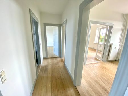 Rummelig lejlighed med altan i Odense C - Foto 4