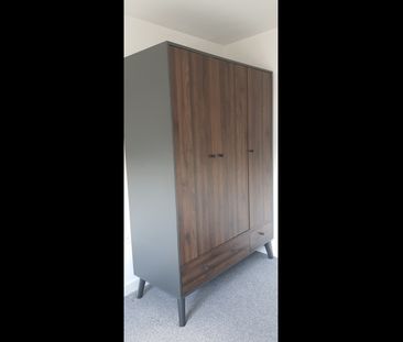 1 Bed Flat, Empire Court, LU3 - Photo 2