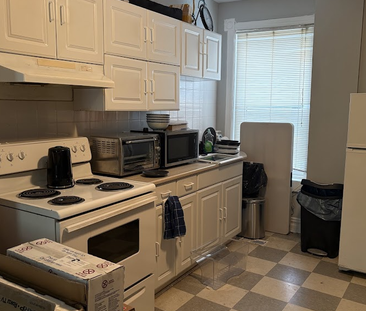 1 - 421 Bronson Avenue - Photo 3
