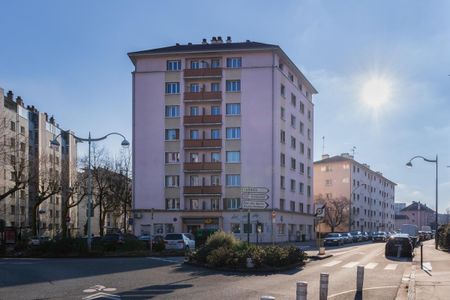 Location Appartement 3 pièces 61m² ANNECY 74000 - Photo 2