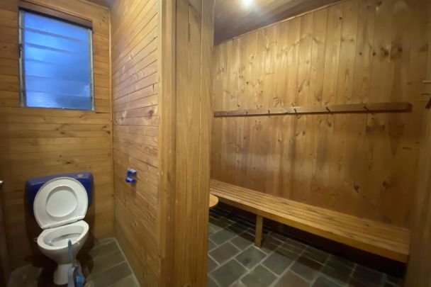Ideal location - Photo 1