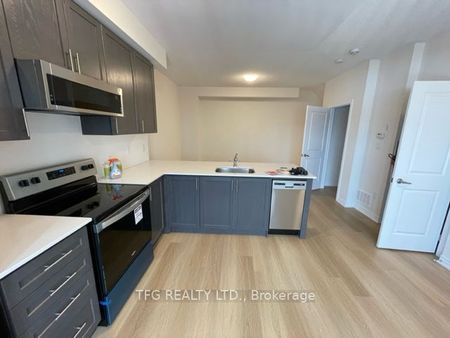 For Lease - 480 Beresford Path Unit# 14, Oshawa, Ontario - Photo 3