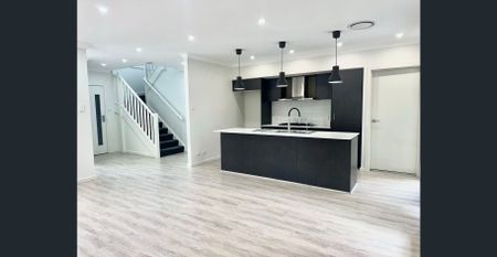 Modern family home in a sought-after pocket - Photo 4