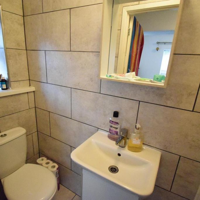 1 bedroom ground floor flat to rent - Photo 1