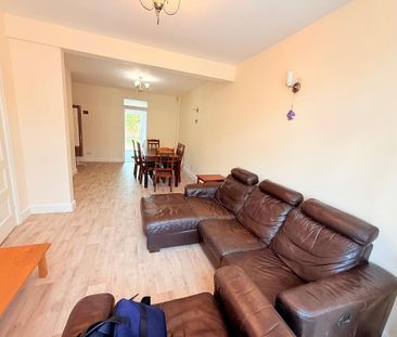 3 bedroom detached house to rent - Photo 2