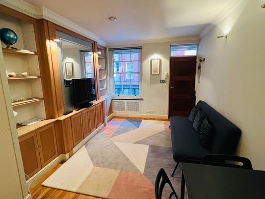 1 Bed Flat, London, WC2B - Photo 1