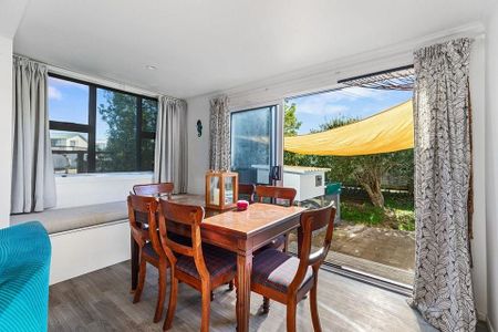 Charming 3BR Beachside Haven - Pukehina - Photo 2