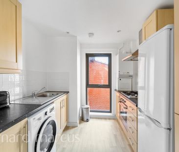 Lewin Terrace, Bedfont - Photo 3